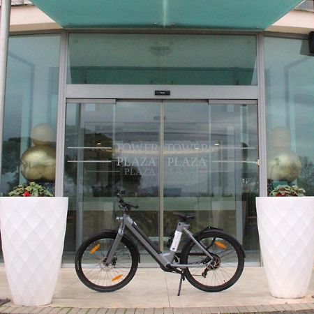 ホテル Pisa Tower Plaza エクステリア 写真 The first electric bicycle in the world