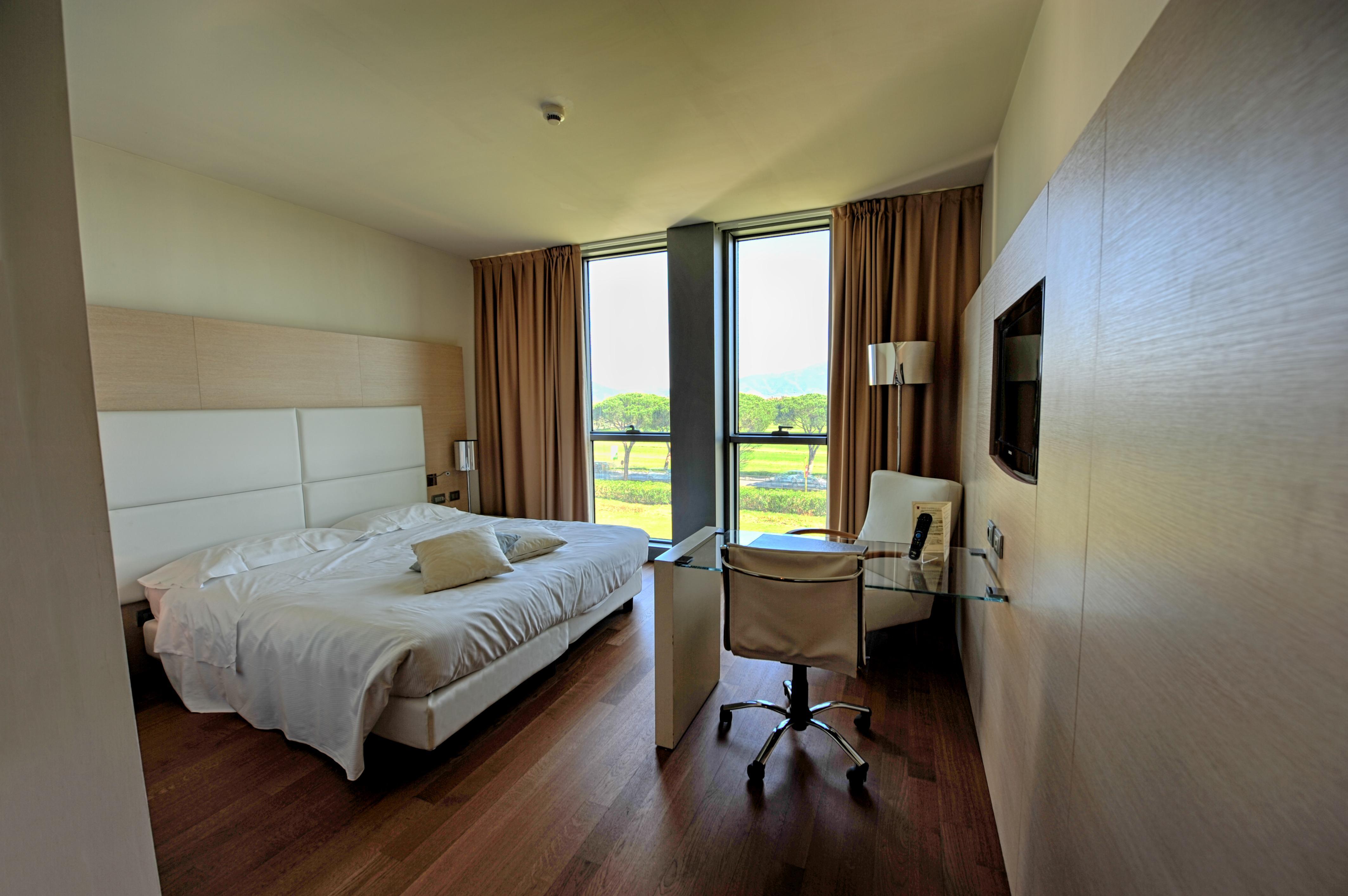 ホテル Pisa Tower Plaza エクステリア 写真 A room at the hotel
